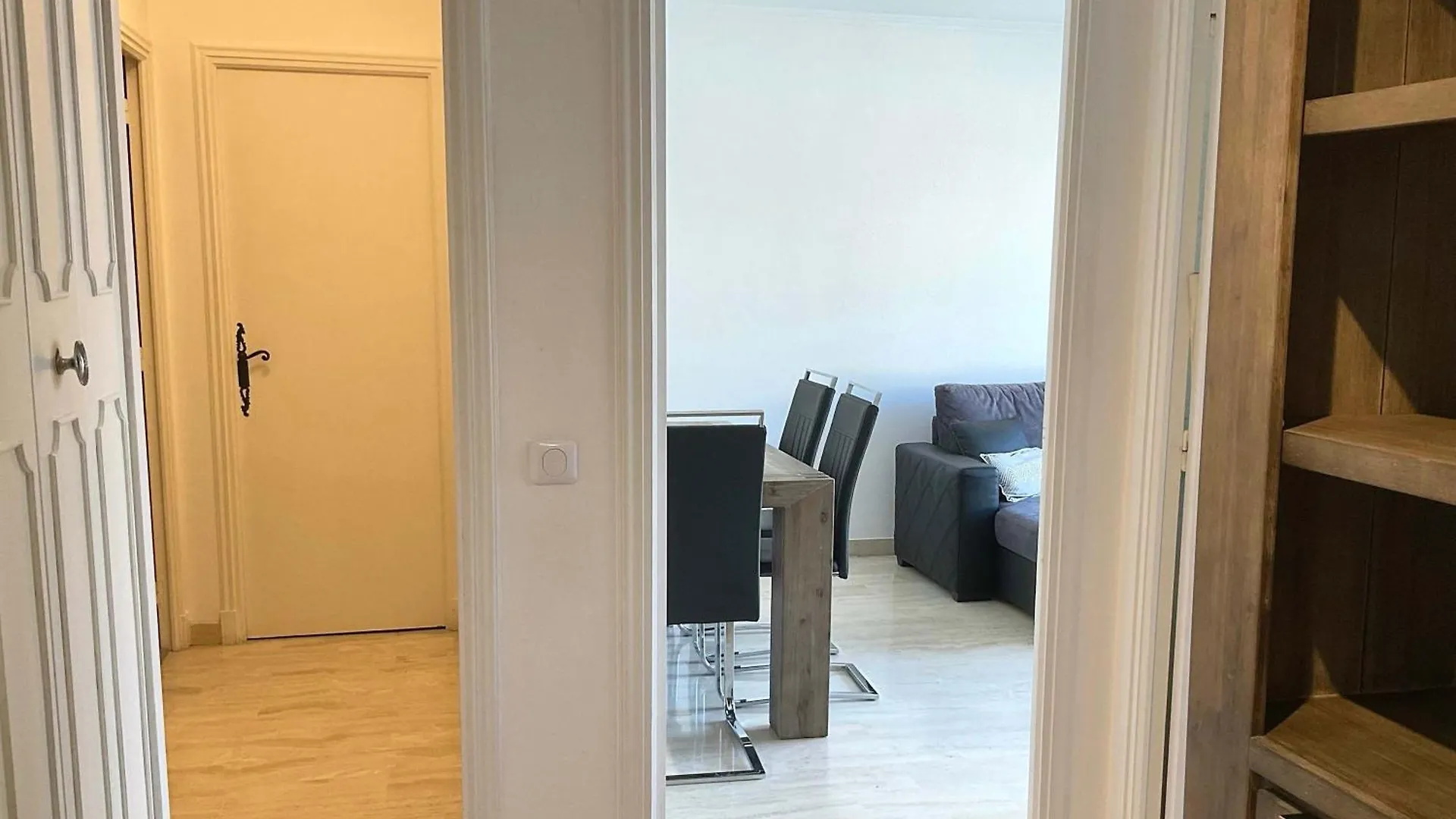 Lympia - One Bedroom Apartment Near The Port 尼斯